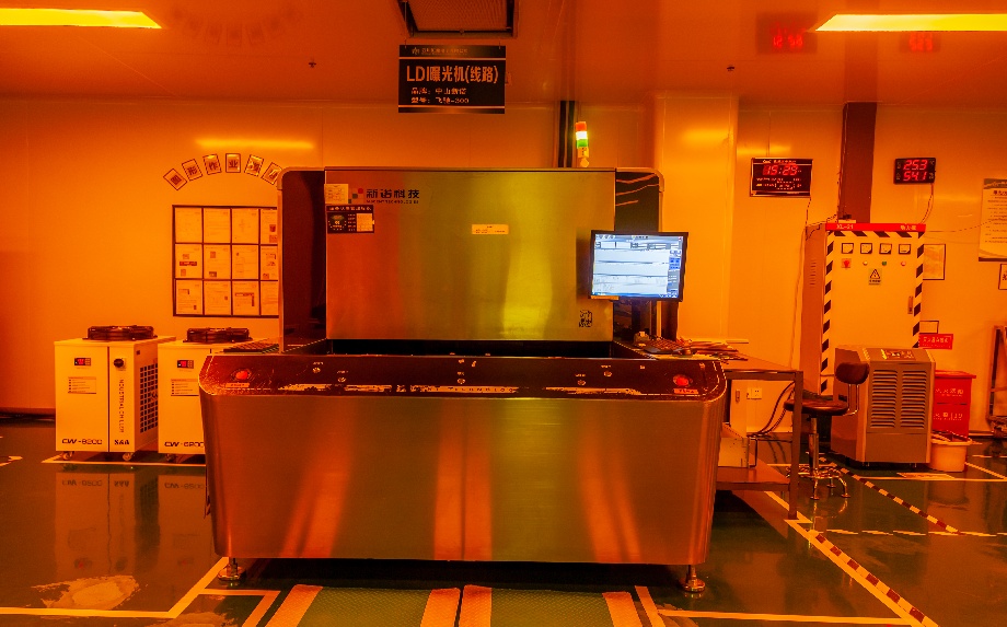 6、LED曝光機.jpg